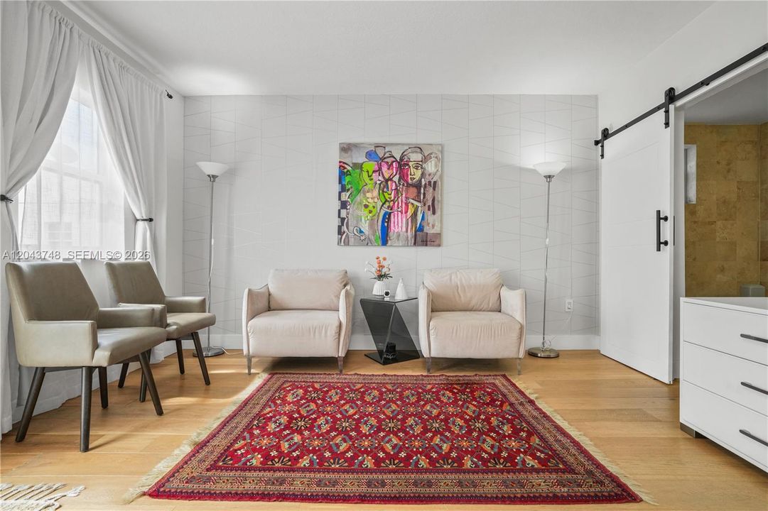 На продажу: $699,999 (2 спален, 2 ванн, 1721 Квадратных фут)