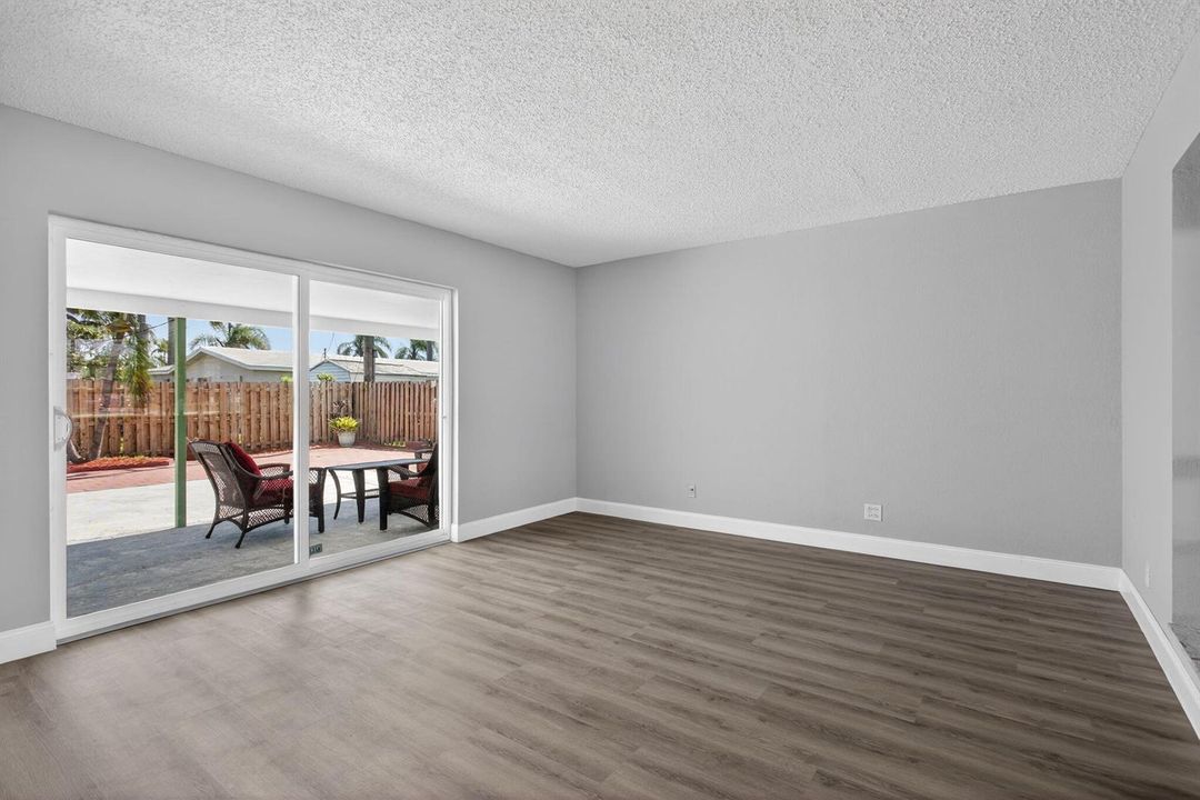 26-web-or-mls-6382-8177