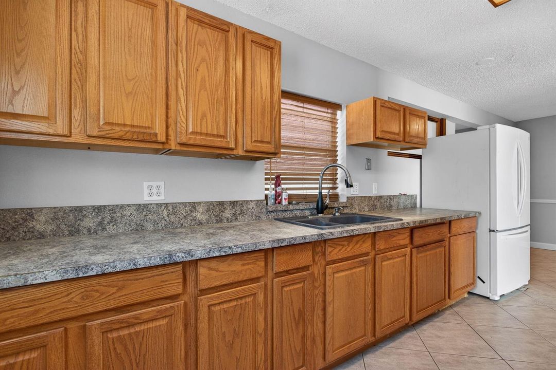 33-web-or-mls-6382-8213