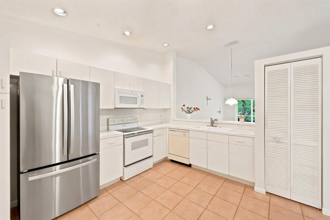 22_10432_lake_vista_cir_boca_raton_fl_33