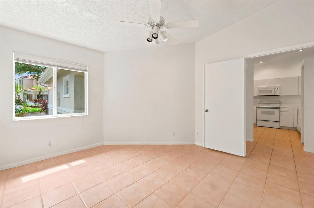 25_10432_lake_vista_cir_boca_raton_fl_33