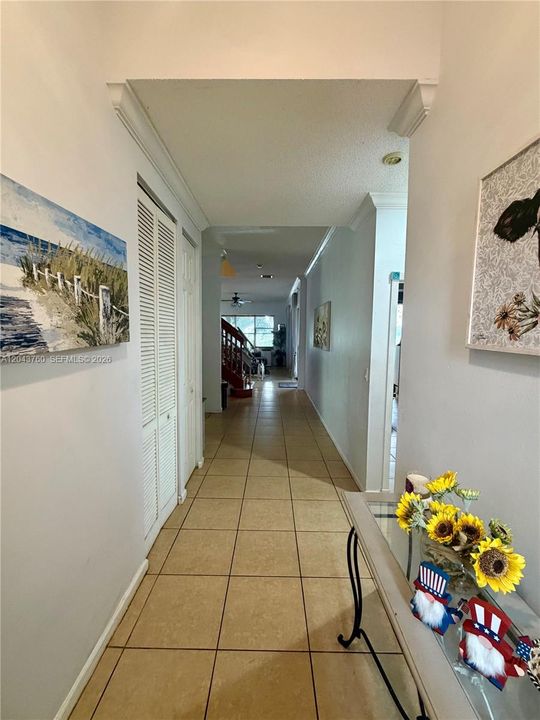 For Sale: $830,000 (6 beds, 3 baths, 3064 Square Feet)