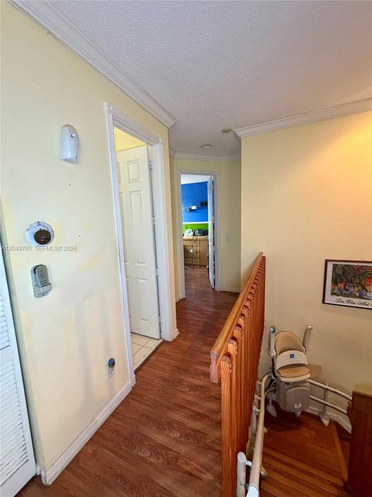 For Sale: $830,000 (6 beds, 3 baths, 3064 Square Feet)
