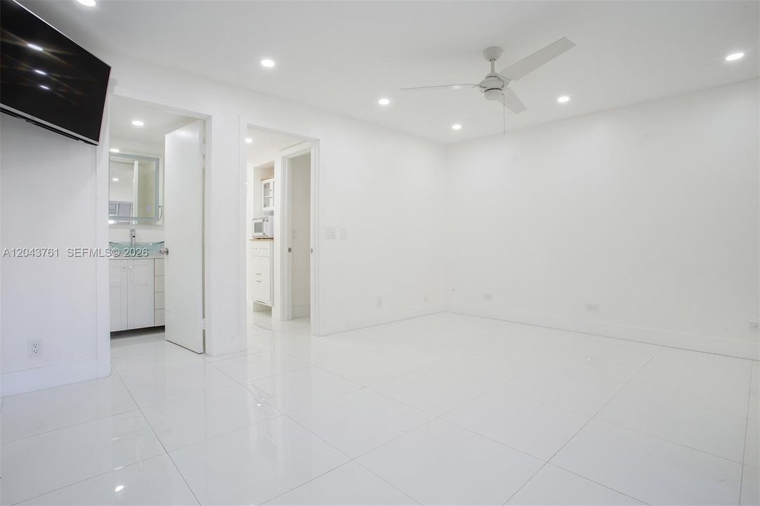 En Renta: $1,800 (1 camas, 1 baños, 811 Pies cuadrados)