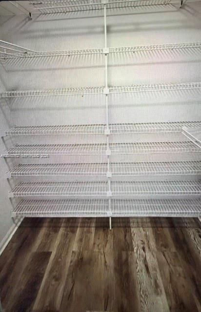На продажу: $194,900 (2 спален, 2 ванн, 1100 Квадратных фут)