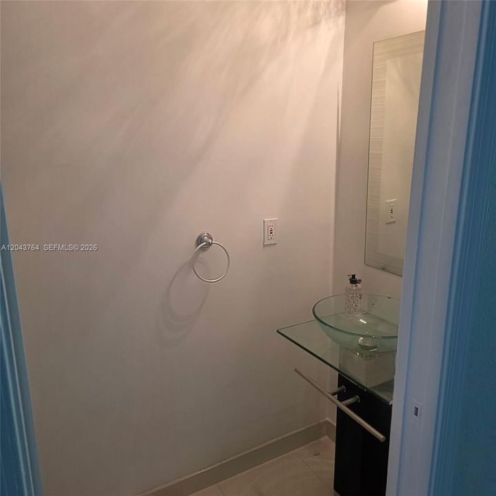 В аренду: $2,500 (2 спален, 2 ванн, 1056 Квадратных фут)