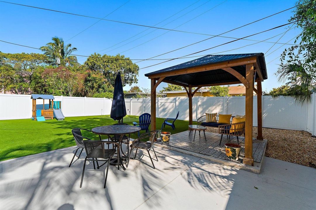 Cabana + Backyard