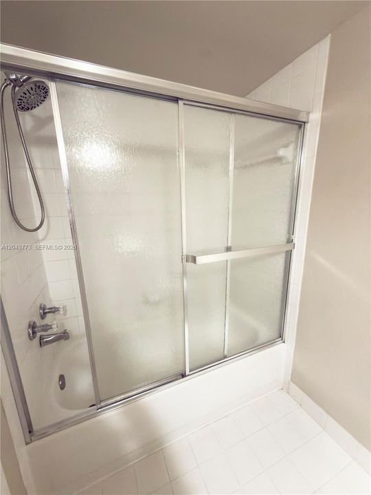 В аренду: $2,200 (3 спален, 2 ванн, 1090 Квадратных фут)