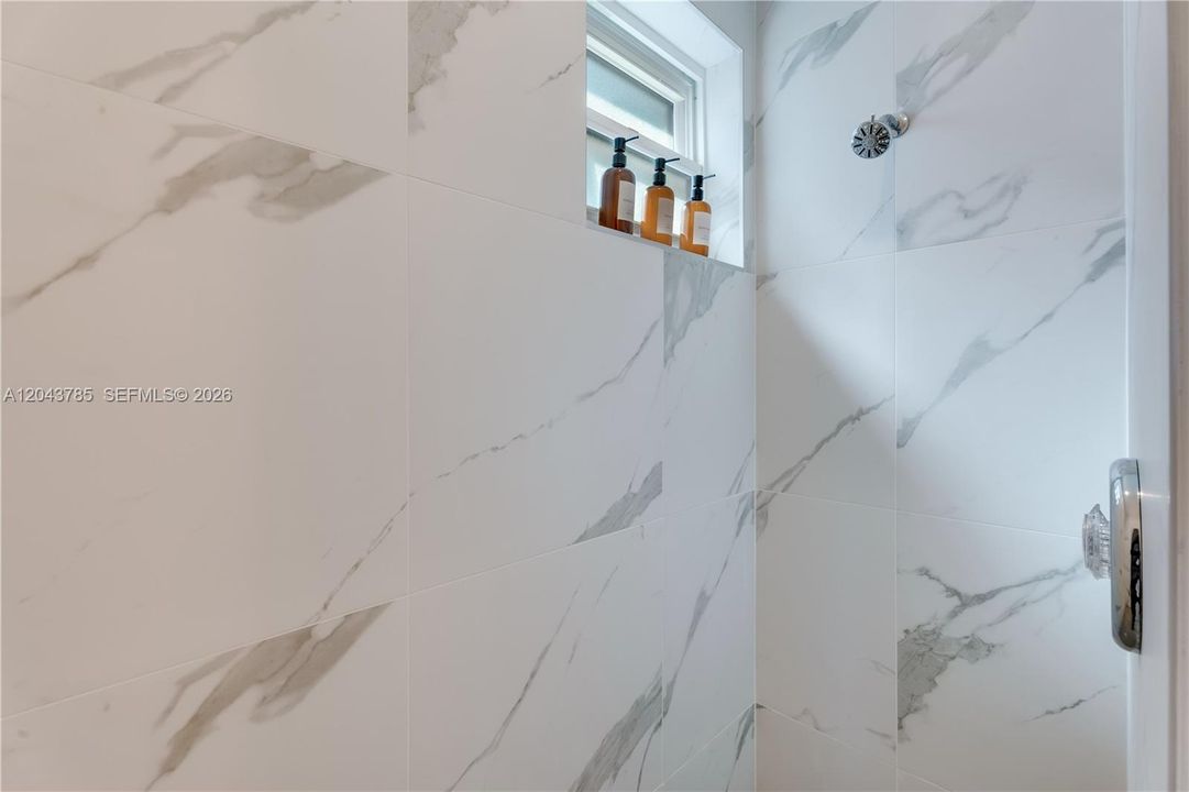 En Renta: $6,000 (3 camas, 2 baños, 1834 Pies cuadrados)
