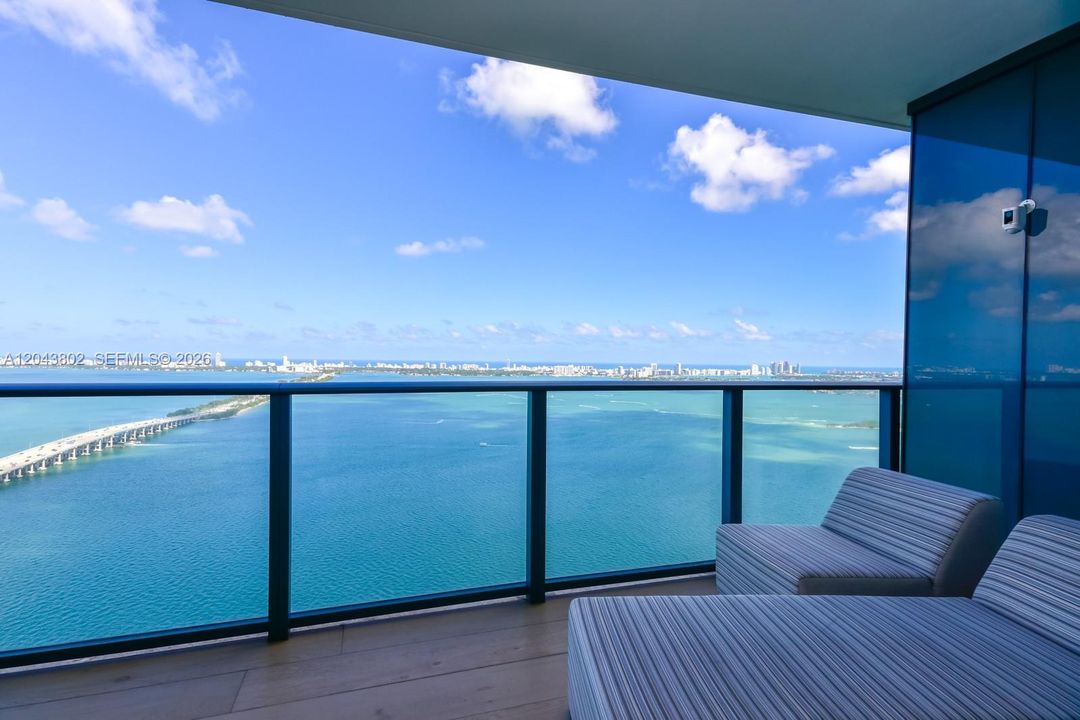 En Venta: $1,849,000 (3 camas, 3 baños, 1634 Pies cuadrados)