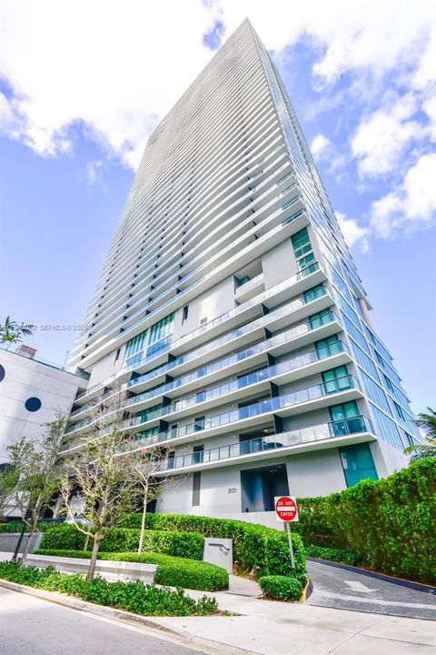 En Venta: $1,849,000 (3 camas, 3 baños, 1634 Pies cuadrados)