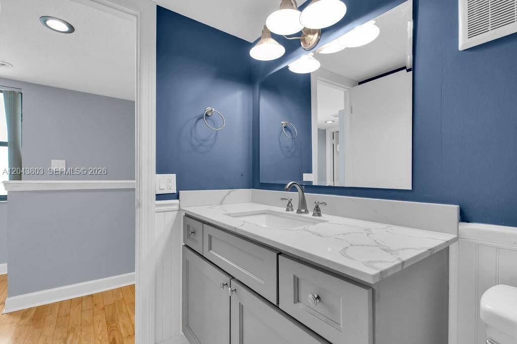 For Sale: $499,900 (4 beds, 3 baths, 2600 Square Feet)
