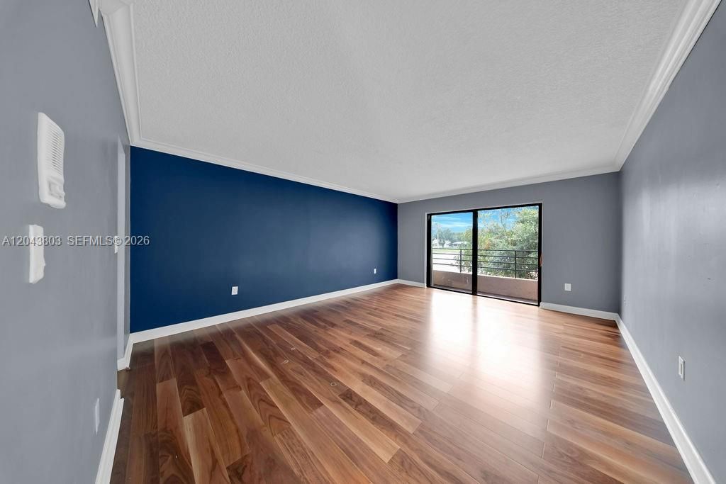 For Sale: $499,900 (4 beds, 3 baths, 2600 Square Feet)
