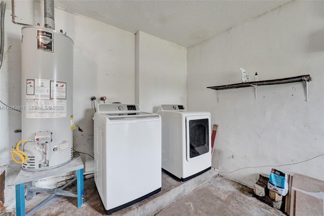 WASHER & DRYER