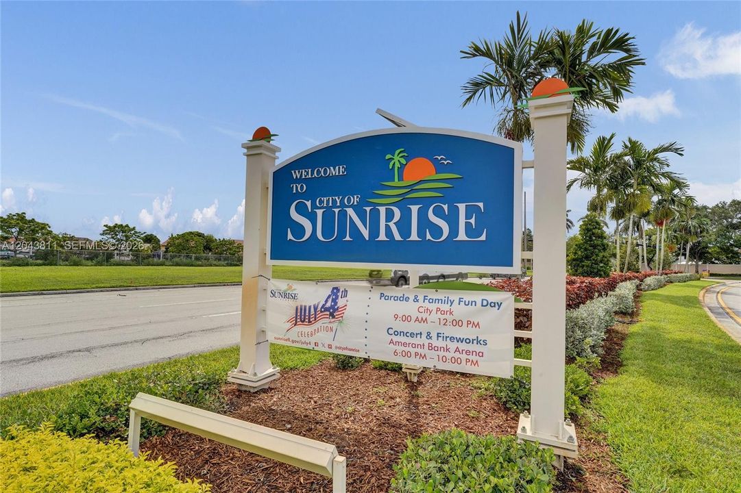 For Sale: $439,900 (2 beds, 2 baths, 1044 Square Feet)