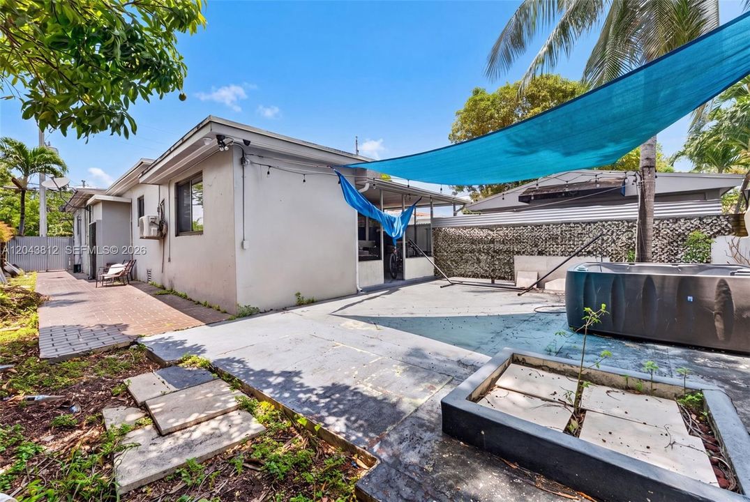 En Venta: $800,000 (5 camas, 3 baños, 1669 Pies cuadrados)