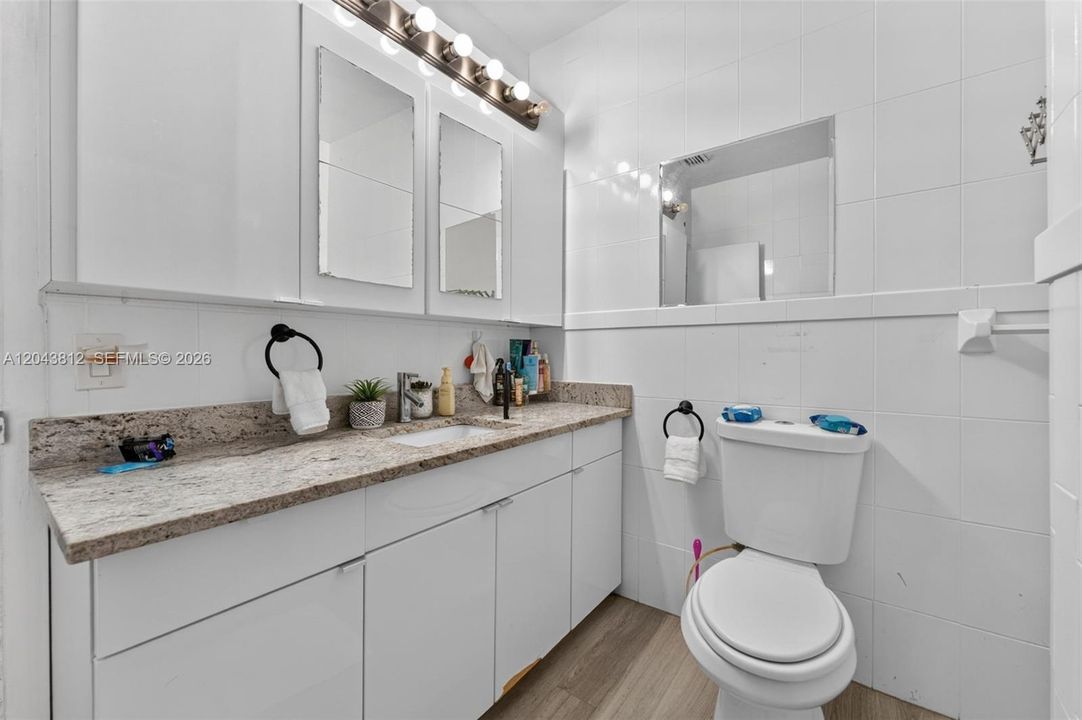 En Venta: $800,000 (5 camas, 3 baños, 1669 Pies cuadrados)