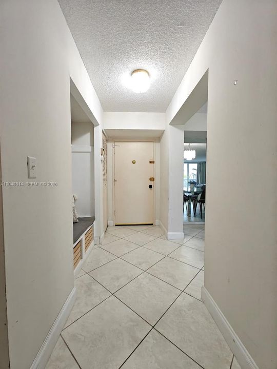 En Venta: $280,000 (2 camas, 2 baños, 1260 Pies cuadrados)