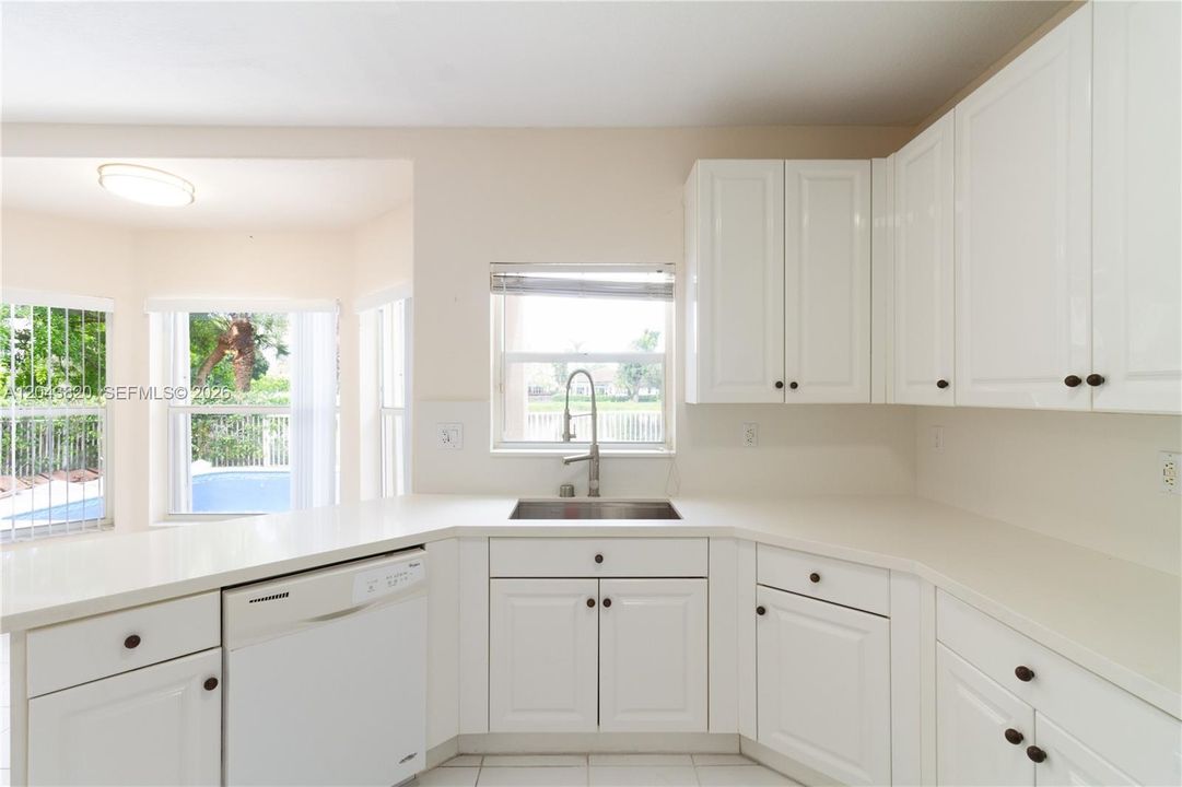 For Rent: $5,500 (5 beds, 3 baths, 2845 Square Feet)