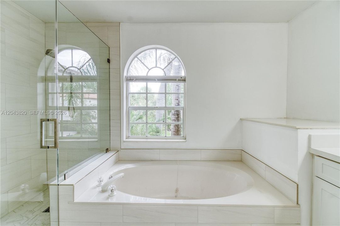 For Rent: $5,500 (5 beds, 3 baths, 2845 Square Feet)