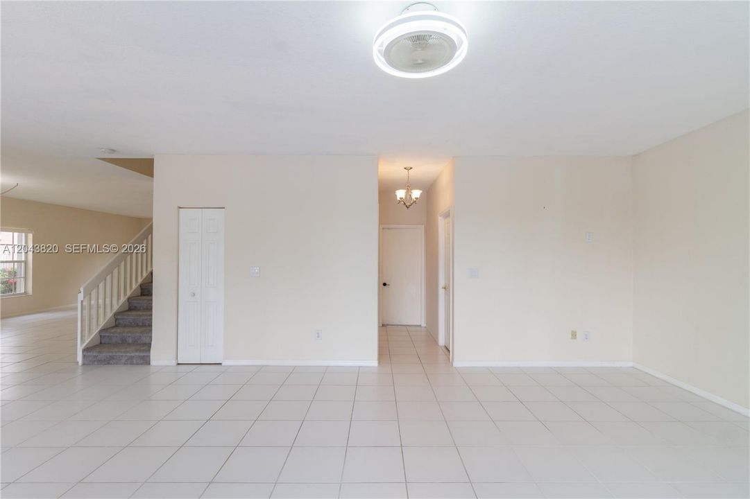 For Rent: $5,500 (5 beds, 3 baths, 2845 Square Feet)