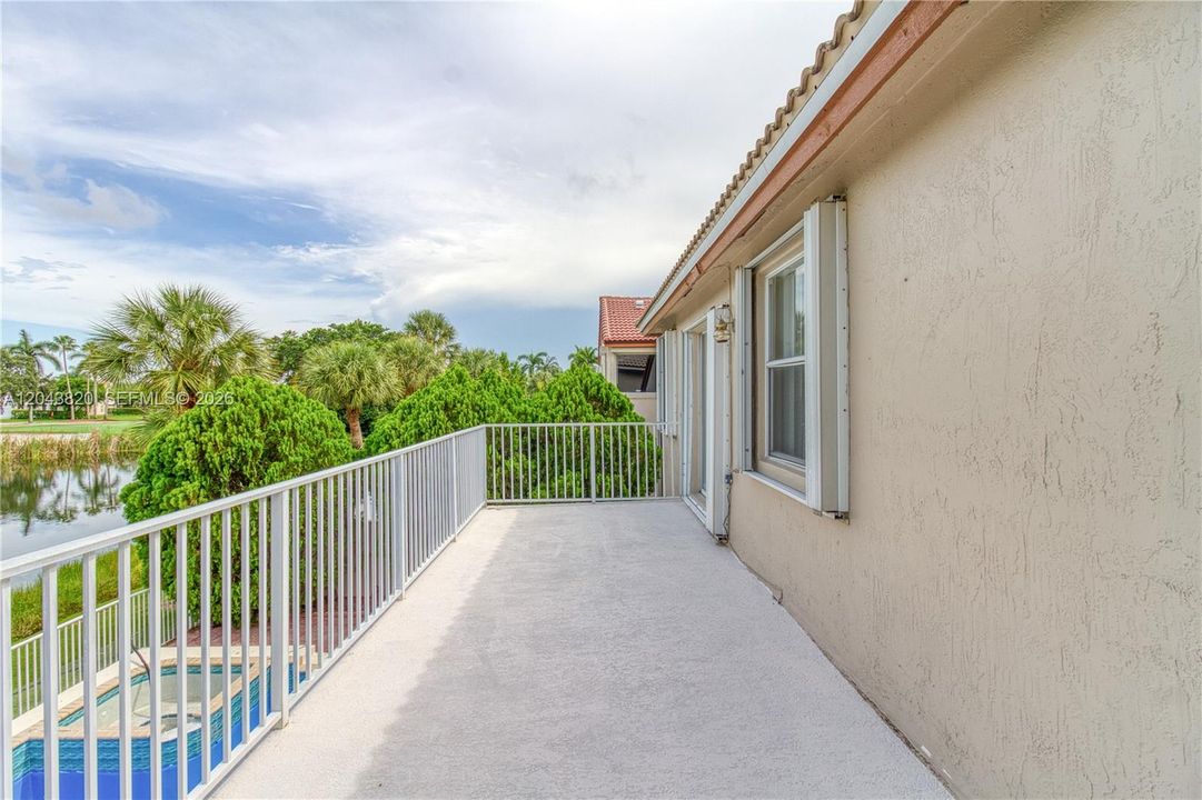 For Rent: $5,500 (5 beds, 3 baths, 2845 Square Feet)
