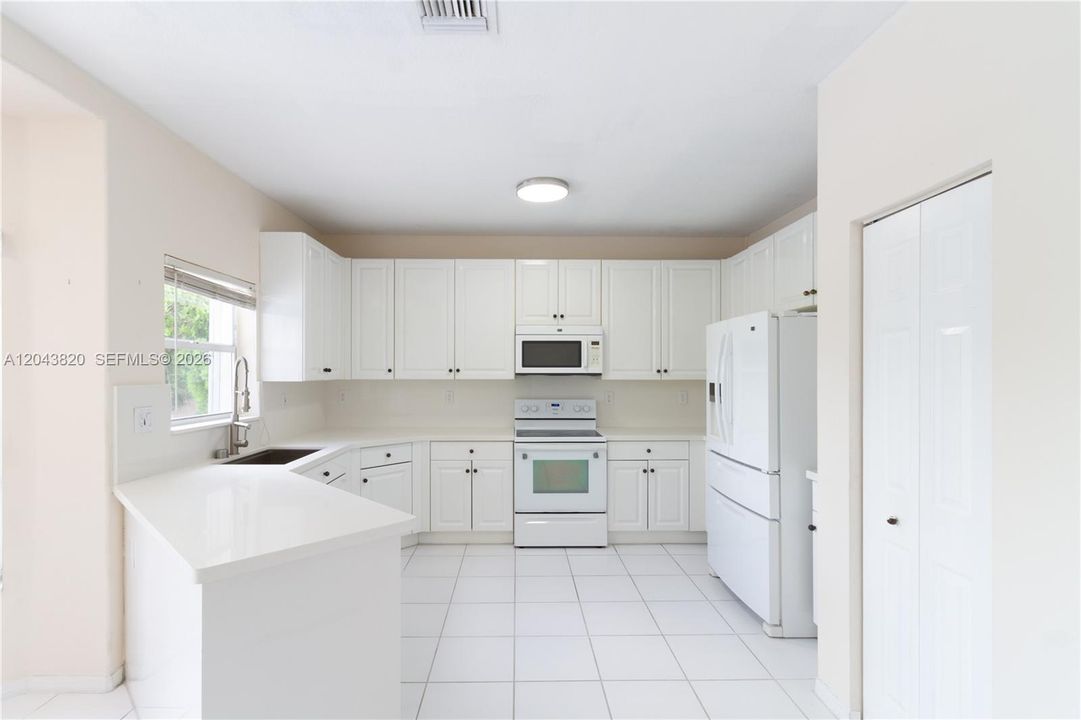 For Rent: $5,500 (5 beds, 3 baths, 2845 Square Feet)