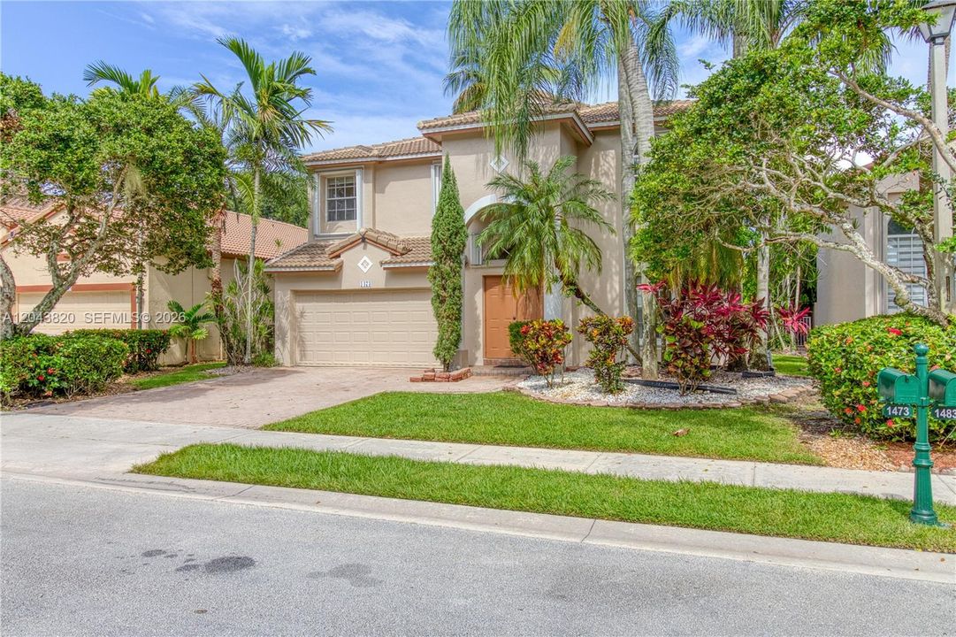 For Rent: $5,500 (5 beds, 3 baths, 2845 Square Feet)