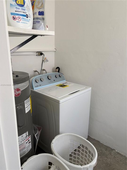 For Rent: $4,100 (3 beds, 2 baths, 1092 Square Feet)