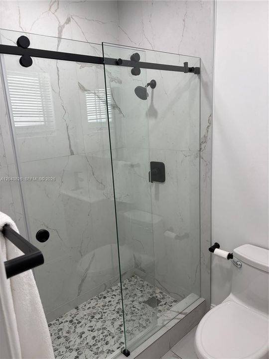 For Rent: $4,100 (3 beds, 2 baths, 1092 Square Feet)