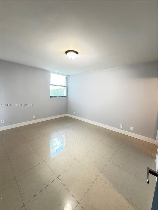 For Rent: $2,000 (2 beds, 2 baths, 1068 Square Feet)