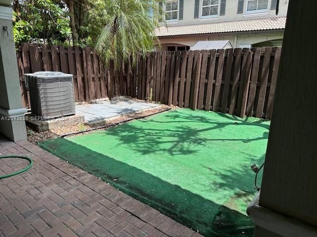 For Rent: $3,100 (3 beds, 2 baths, 1678 Square Feet)