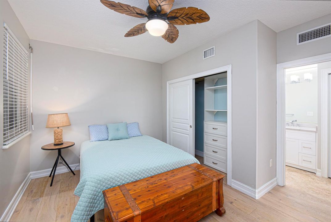 Guest bedroom - Room 2