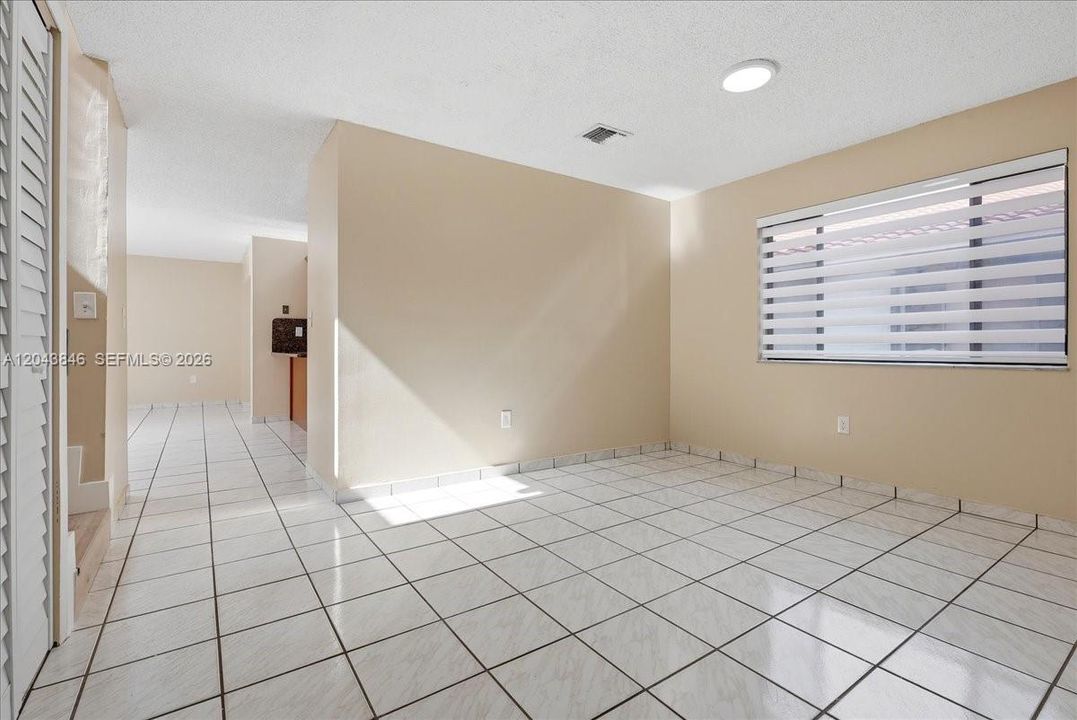 For Sale: $759,000 (3 beds, 2 baths, 2716 Square Feet)