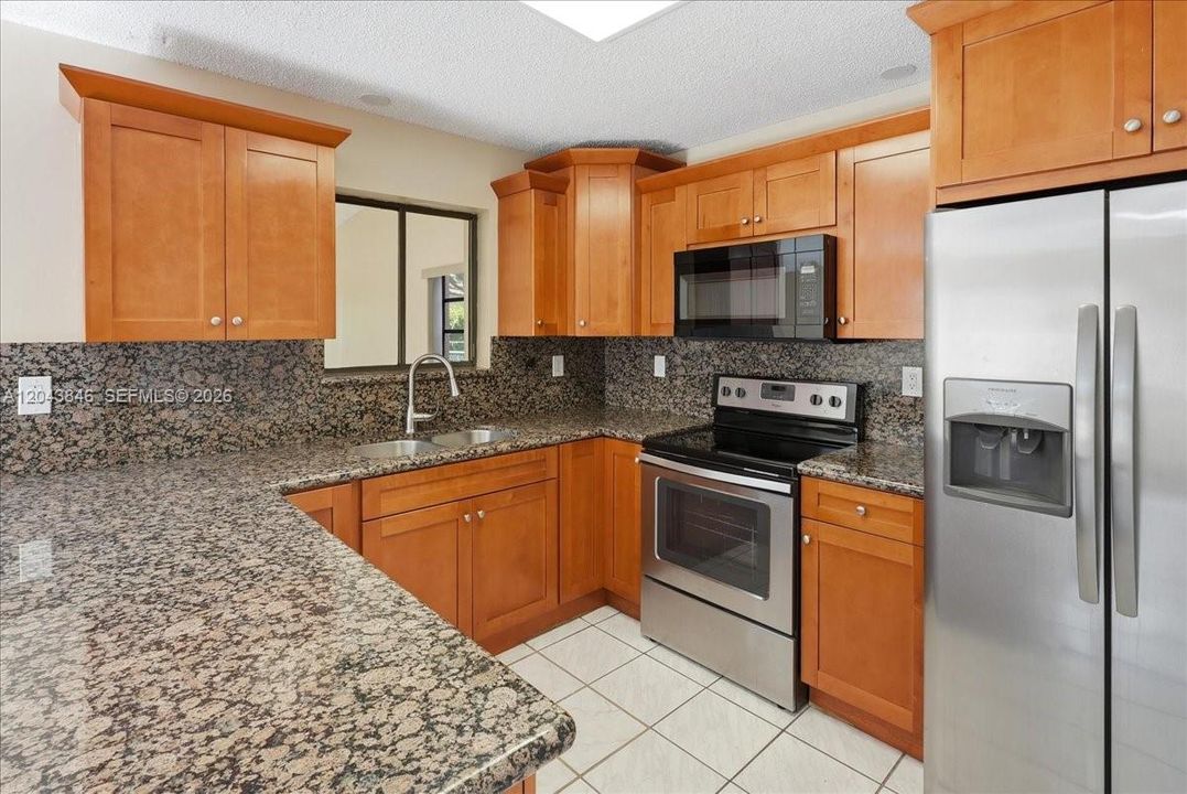For Sale: $759,000 (3 beds, 2 baths, 2716 Square Feet)