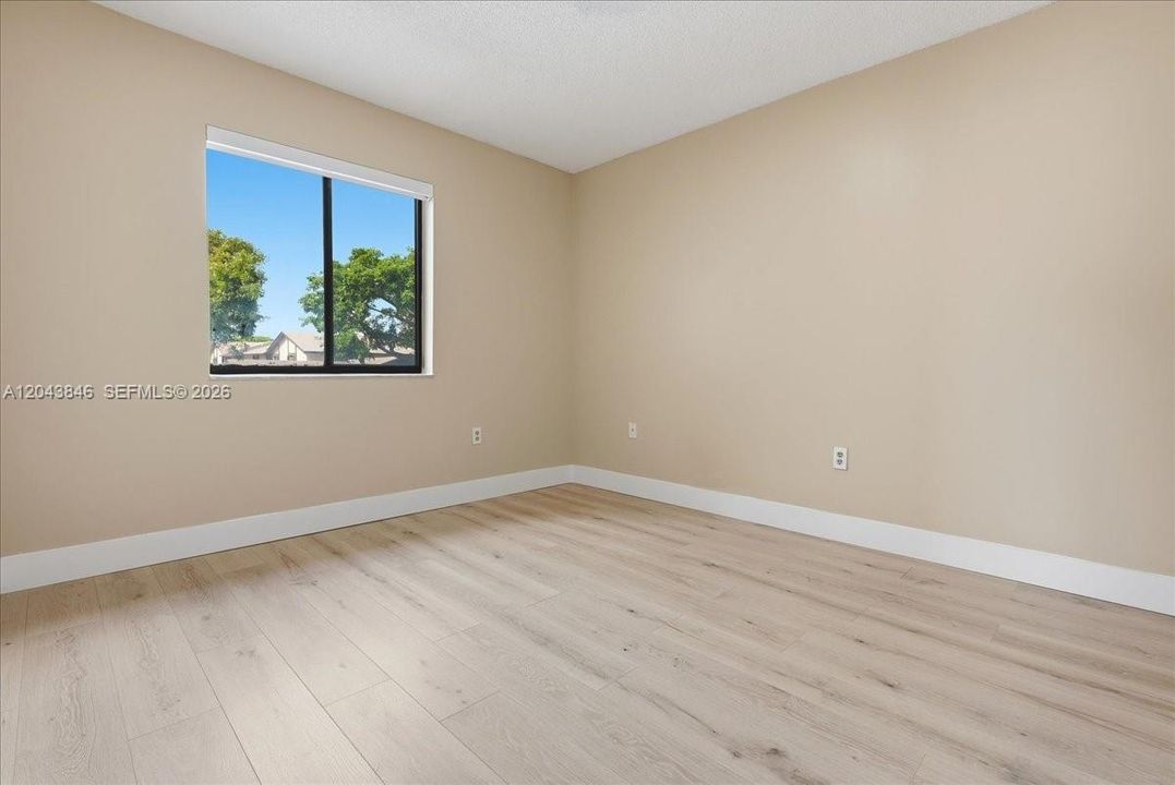 For Sale: $759,000 (3 beds, 2 baths, 2716 Square Feet)