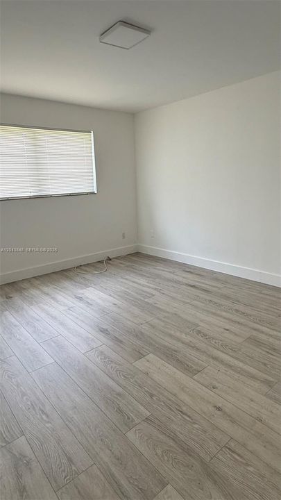 В аренду: $2,150 (2 спален, 1 ванн, 900 Квадратных фут)
