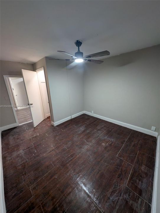 В аренду: $1,800 (2 спален, 1 ванн, 818 Квадратных фут)