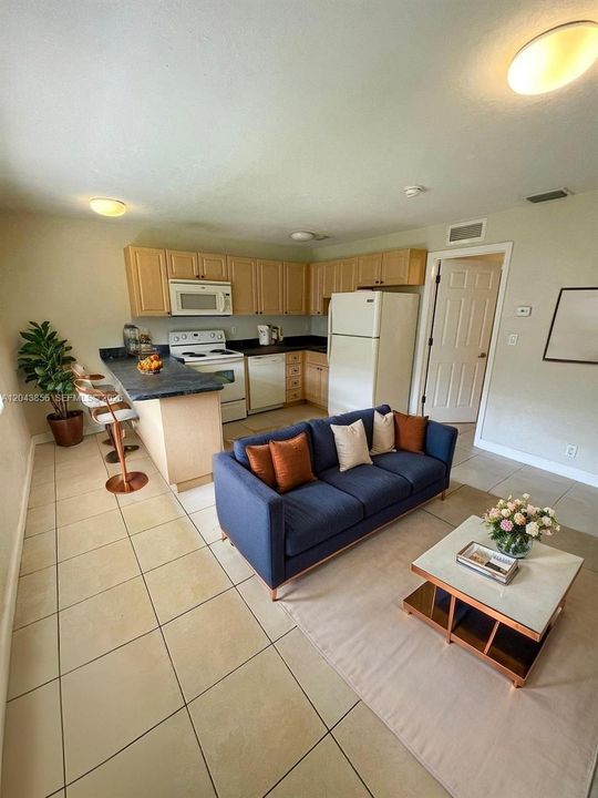 For Rent: $1,550 (1 beds, 1 baths, 501 Square Feet)
