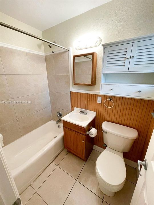 For Rent: $1,550 (1 beds, 1 baths, 501 Square Feet)
