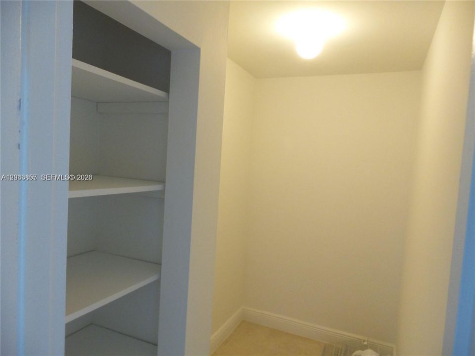 For Rent: $2,575 (3 beds, 2 baths, 1130 Square Feet)