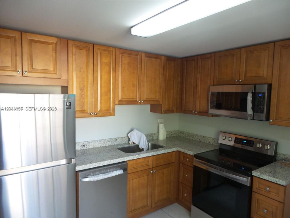 For Rent: $2,575 (3 beds, 2 baths, 1130 Square Feet)