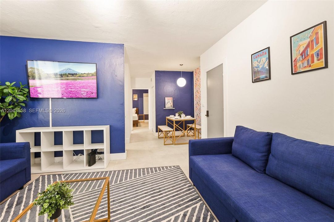 For Rent: $1,990 (1 beds, 1 baths, 10880 Square Feet)