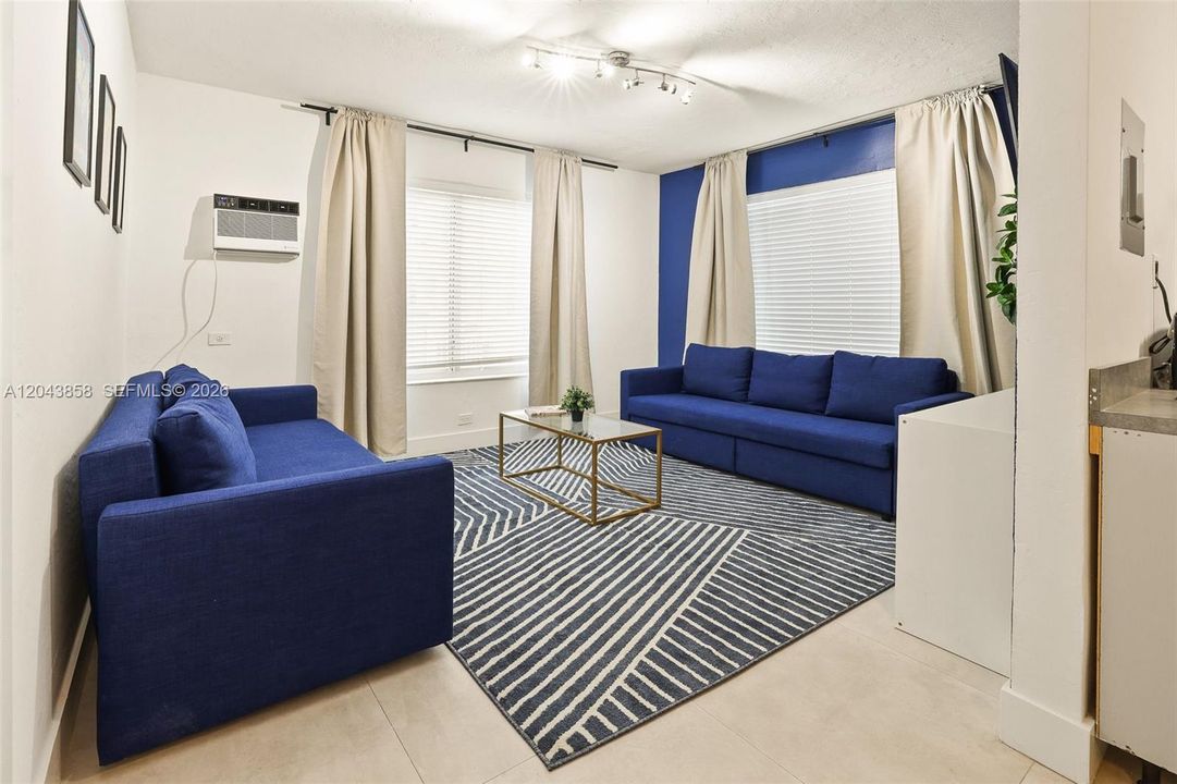 For Rent: $1,990 (1 beds, 1 baths, 10880 Square Feet)