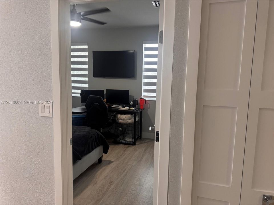 En Renta: $6,000 (4 camas, 2 baños, 2372 Pies cuadrados)