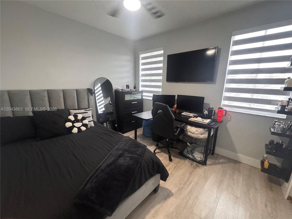 En Renta: $6,000 (4 camas, 2 baños, 2372 Pies cuadrados)