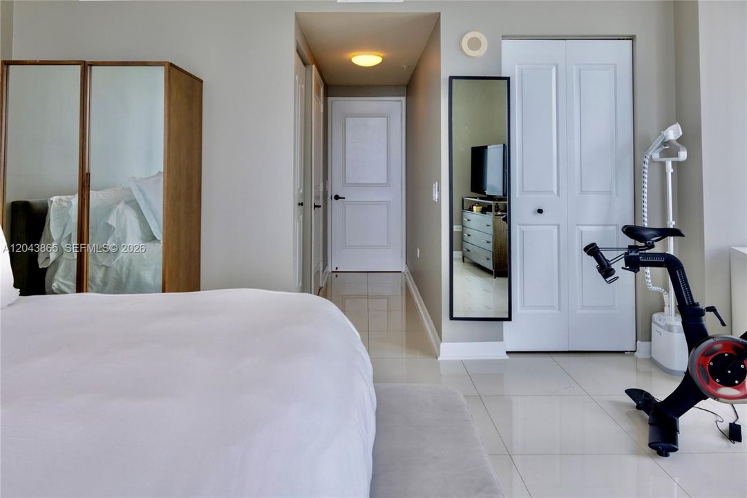 For Sale: $699,000 (2 beds, 2 baths, 1380 Square Feet)
