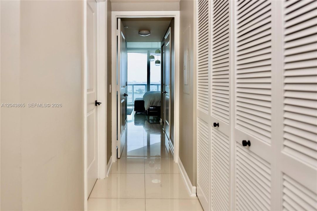 For Sale: $699,000 (2 beds, 2 baths, 1380 Square Feet)