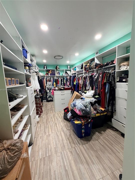 На продажу: $545,000 (3 спален, 2 ванн, 1733 Квадратных фут)