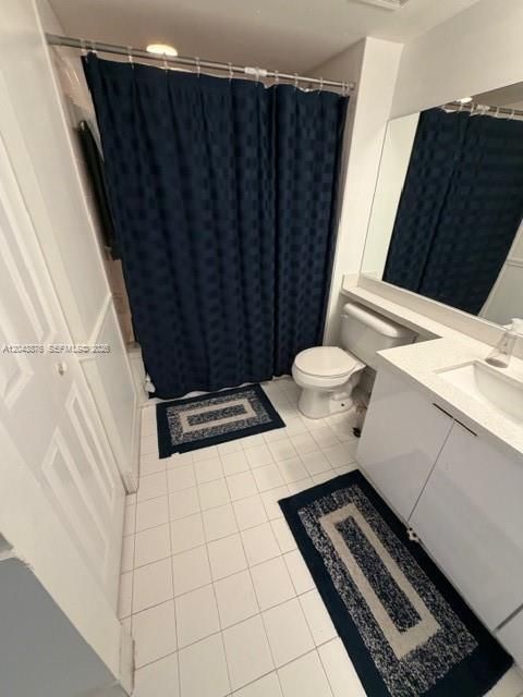 For Rent: $2,175 (2 beds, 1 baths, 922 Square Feet)